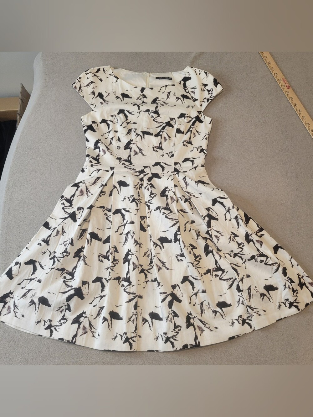 French Connection Hatched Horses Capped sleeve Mini Dress Size US2